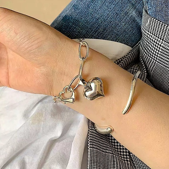 Heart Charm Sterling Silver Chain Link Bracelet - Picture 3 of 5